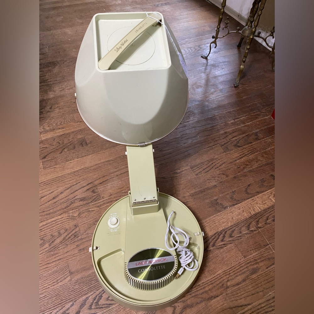 Vintage Lady Schick Consolette Hair Dryer model 372 Mist Hair Salon.